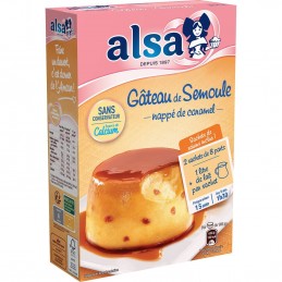 准备撒上 ALSA 焦糖的粗面粉蛋糕